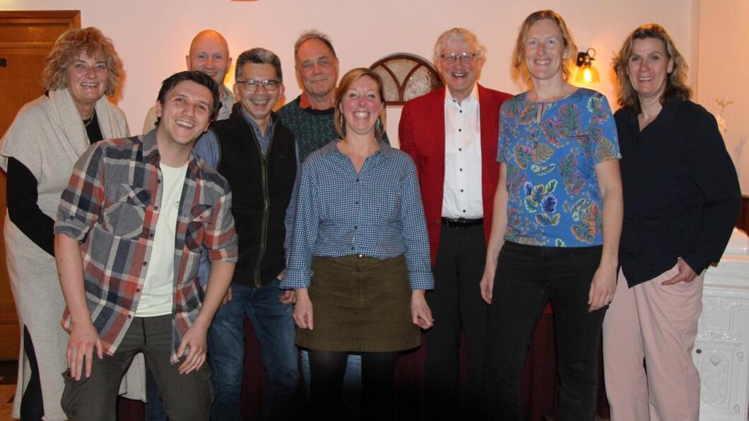 Negen van de tien kandidaten op een rij bij de ALV in Markelo